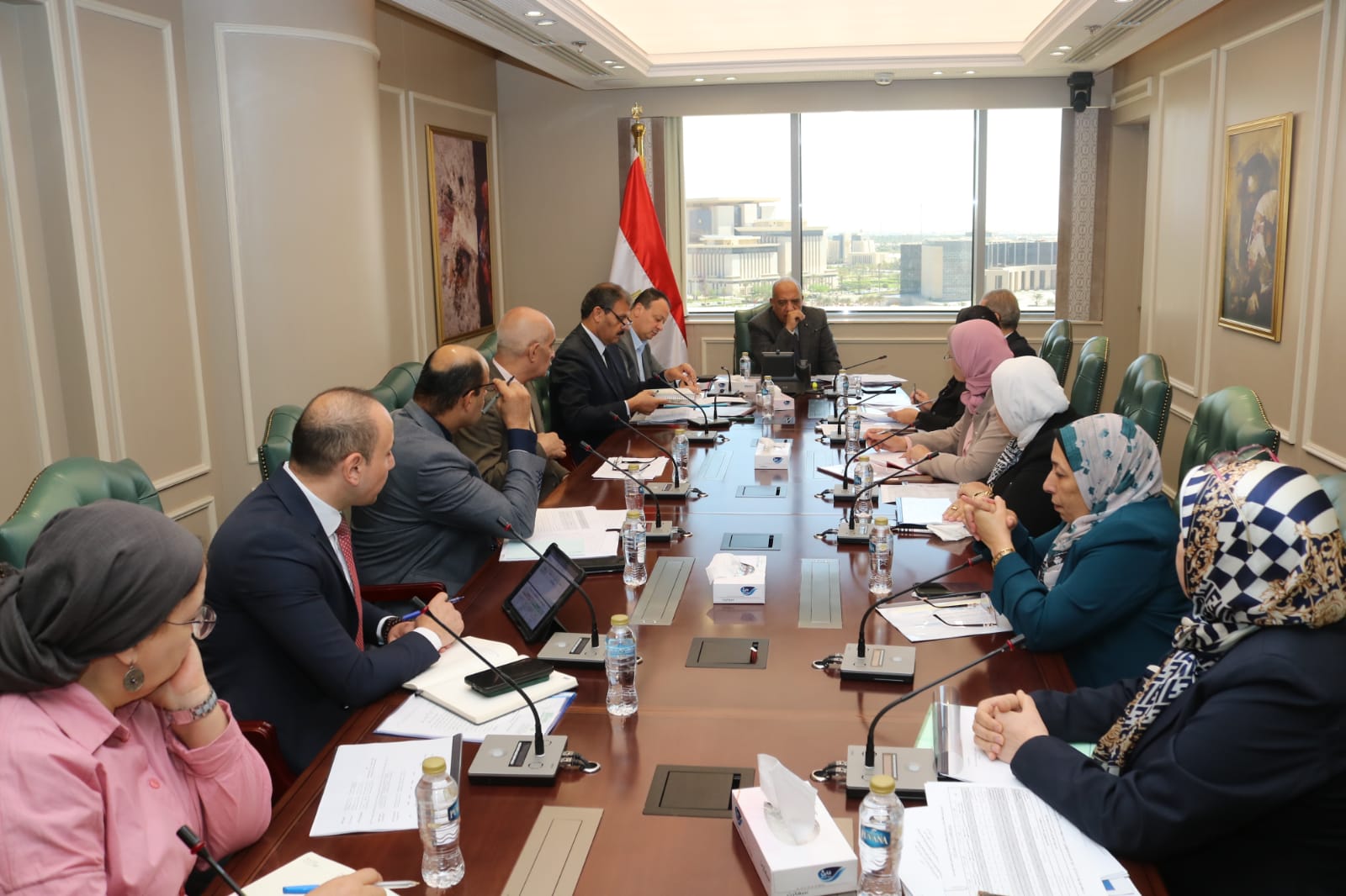 عصمت يتابع تطورات فصل المصرية للنقل عن القابضة لكهرباء مصر