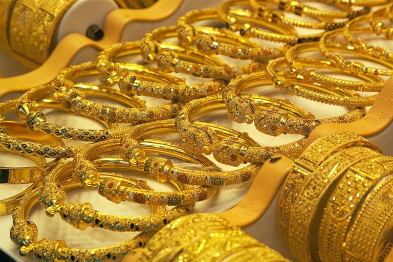 استمرار تراجع أسعار الذهب اليوم 31 أغسطس 2024 