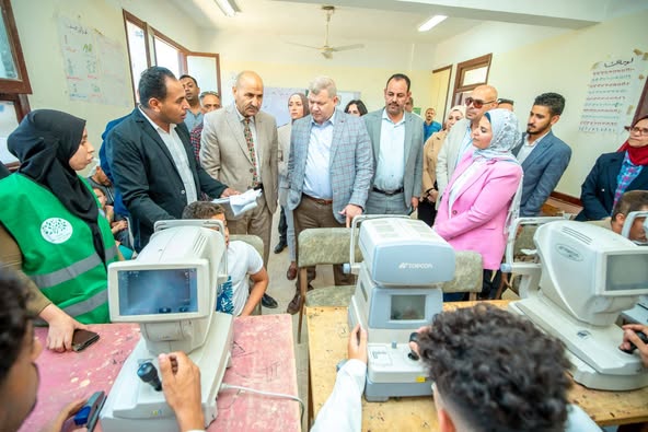 خالدة للبترول تنظم قافلة طبية لعلاج 850 مريضا بقرى بني سويف