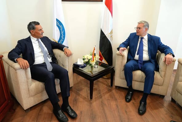 وزير البترول يبحث التعاون مع