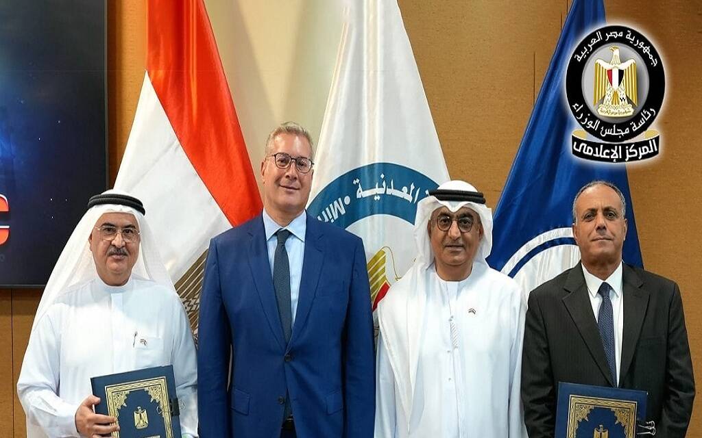 البترول توقع 3 اتفاقيات جديدة مع شركات عالمية باستثمارات 121.5 مليون دولار