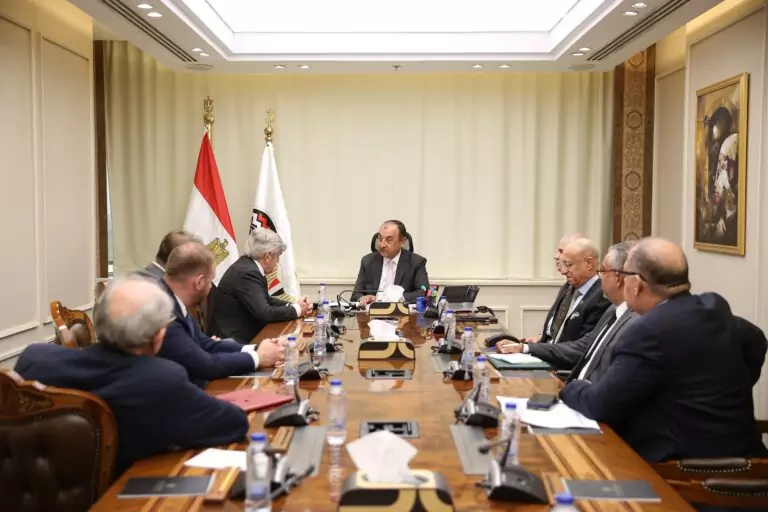 وزير قطاع الأعمال : مشروع شركة كيما الجديد يرفع القيمة المضافة لصناعة الأسمدة