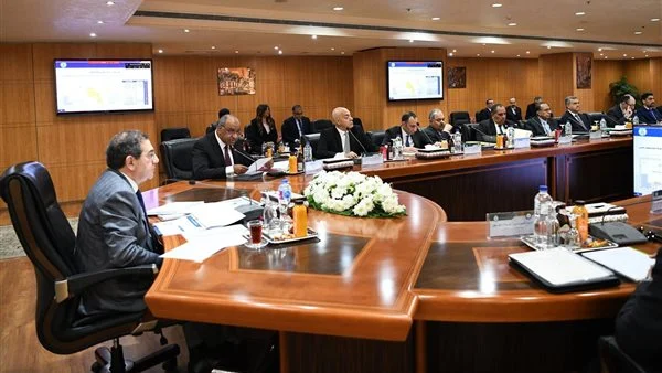 عمومية جنوب الوادى والقابضة للبترول تعتمد موازنة 2024 - 2025
