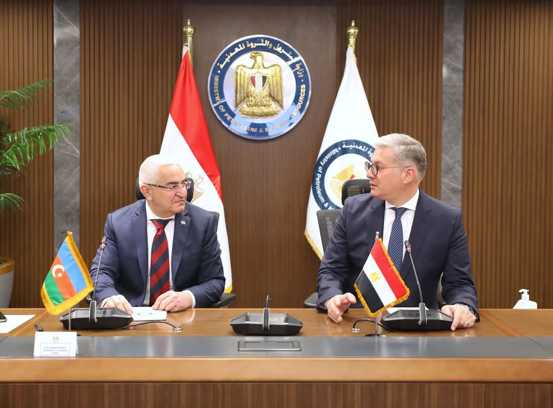 بدوي يبحث التعاون بين مصر وأذربيجان بمجال البترول والغاز