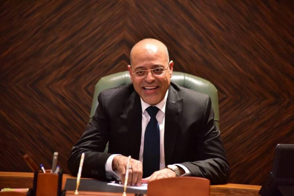 وزارة العمل : 26 يونيو و3 يوليو إجازة مدفوعة الأجر للقطاع الخاص