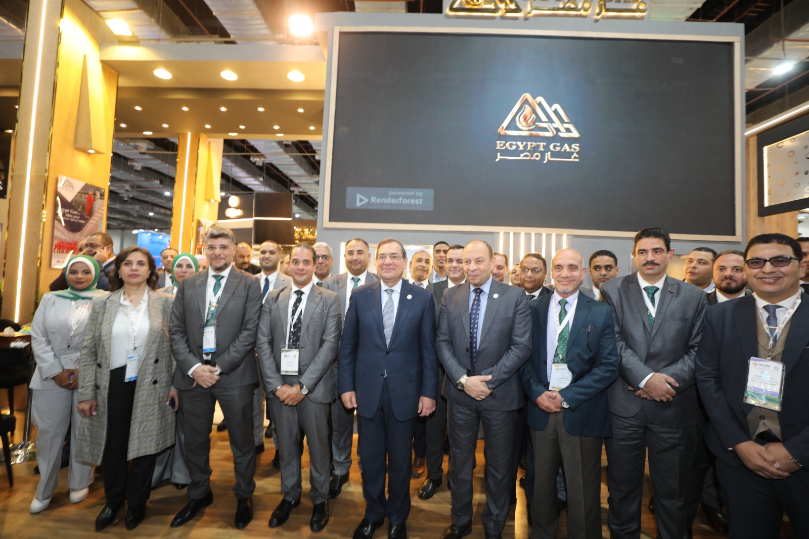 جولة لوزير البترول والثروة المعدنية فى المعرض المصاحب لايجبس ٢٠٢٤