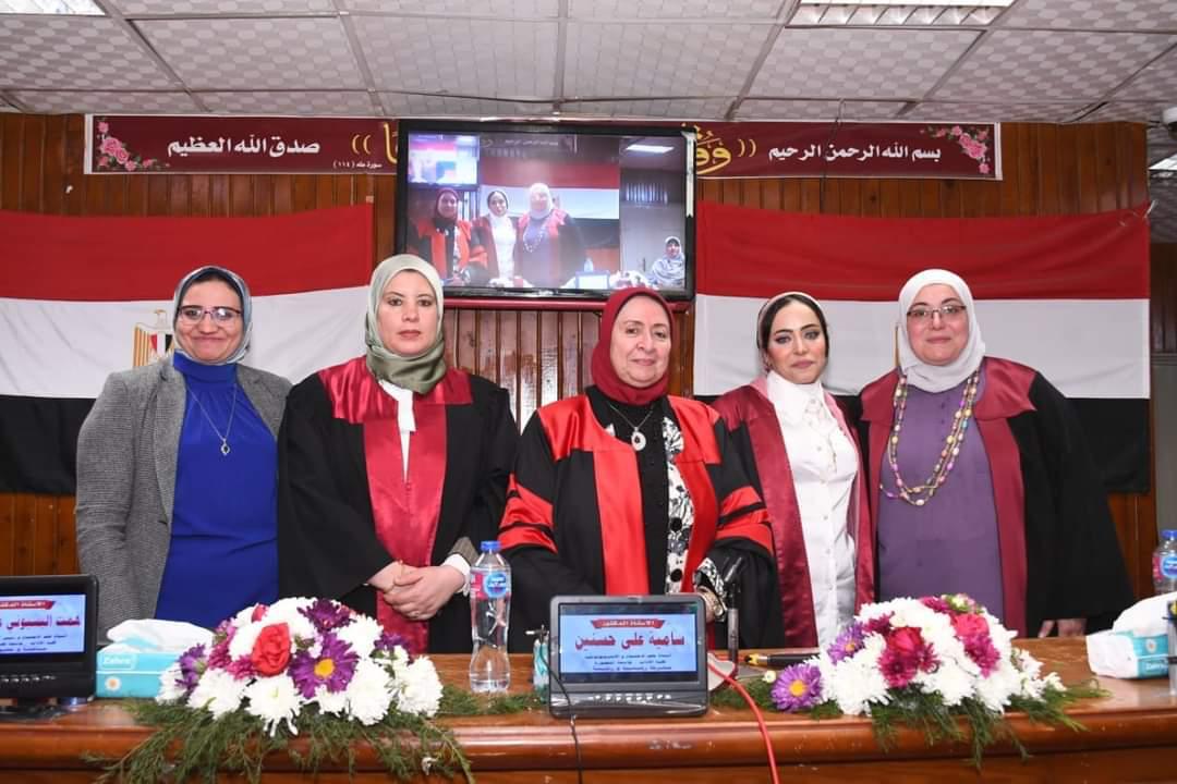 مناقشة دكتوراه في علم الاجتماع بكلية الآداب جامعة المنصورة