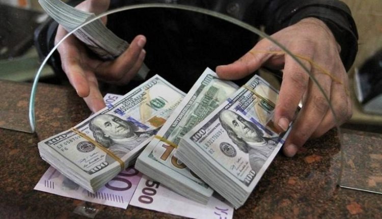 الأهلي ومصر للصرافة يجذبان نقدا أجنبيا يعادل 3 مليارات جنيه