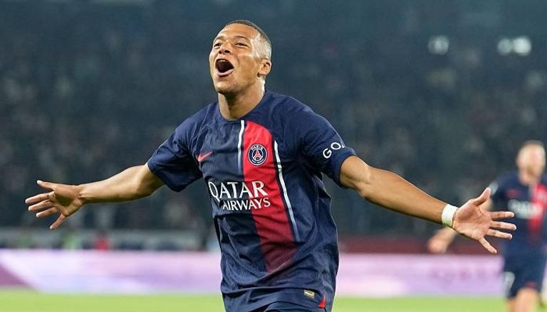 صحف إسبانية وفرنسية : مبابي وقع لريال مدريد 5 سنوات 