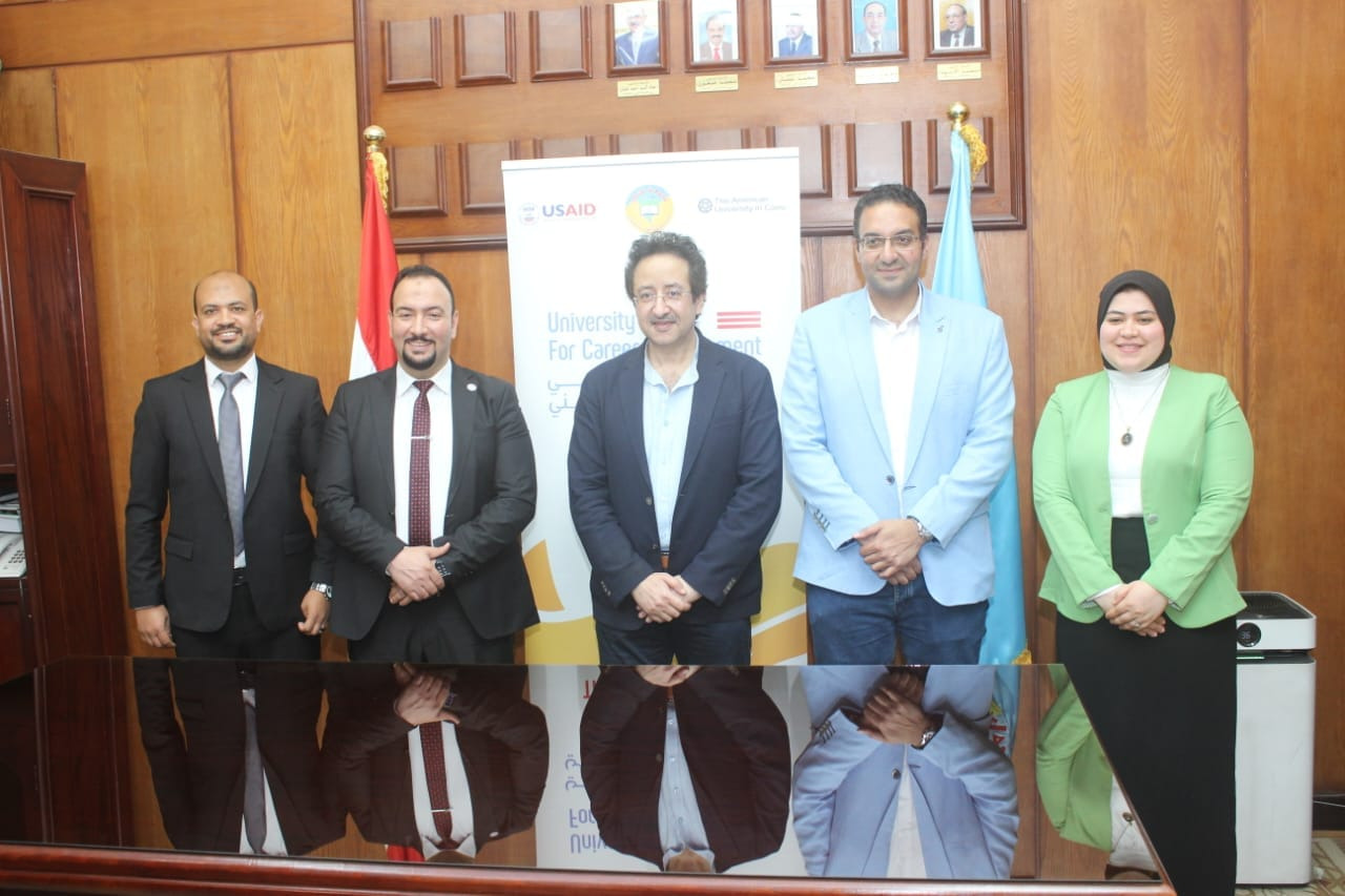 جامعة طنطا ومصنع 