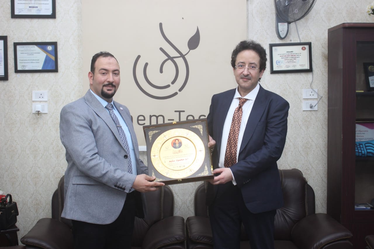 وفد طلابي يزور مصنع كيم تك بكفر الشيخ