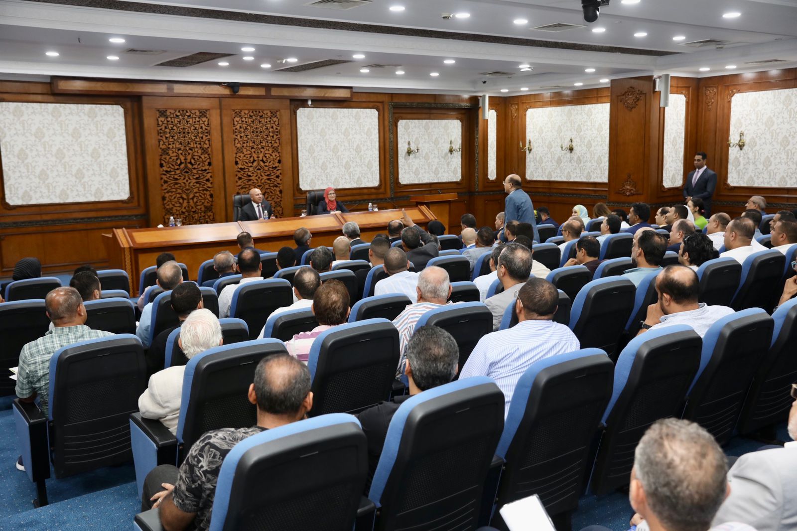 الصناعة : توفير أراضي جديدة للمستثمرين لإقامة مصانع مع عقوبات رادعة لوقف ظاهرة التسقيع
