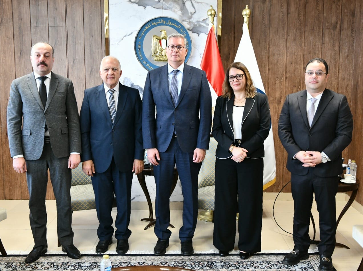 البترول وطاقة النواب يبحثان تطوير آليات التعاون 