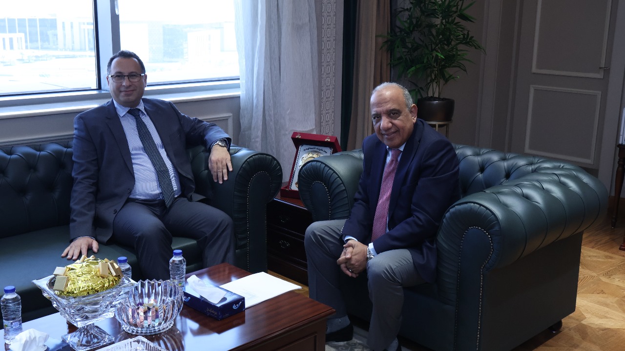 عصمت: نسعى للاستفادة من التكنولوجيا في مجال الهيدروجين الأخضر
