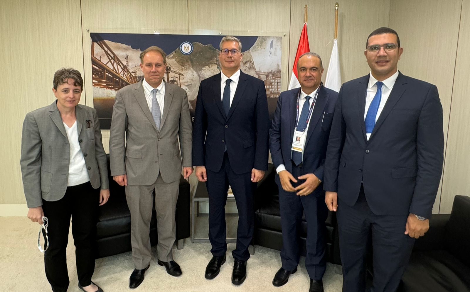 بحث سبل التعاون بين قطاع البترول المصري ووزارة الطاقة الأمريكية