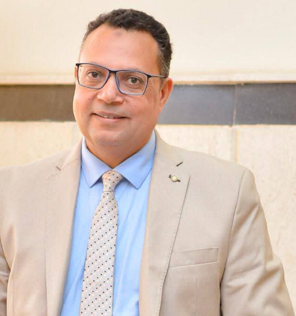 بقرار جمهوري.. تجديد الثقة في الدكتور طه اسماعيل عميدا لكلية طب كفرالشيخ