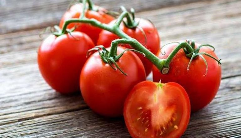 أسعار الطماطم تقفز إلى 50 جنيهاً .. والمستهلكون يقاطعون