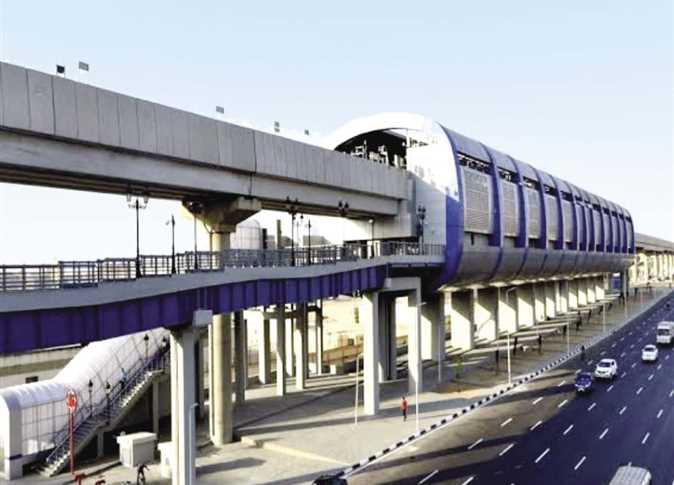 النقل تدرس ربط مترو الإسكندرية بالقطار السريع بمحطة برج العرب