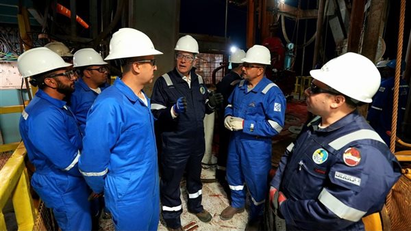 وزير البترول يتفقد موقع الحفار (EDC 73) ضمن امتياز شركة عجيبة 