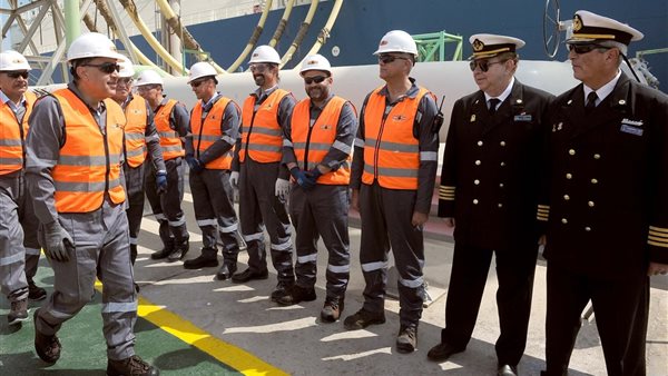 جولة تفقدية لمحطة تخزين المنتجات البترولية والغاز المسال بميناء سوميد 