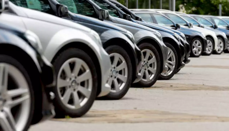 «فيتش» تتوقع ارتفاع مبيعات السيارات بمصر 15% العام الجاري 