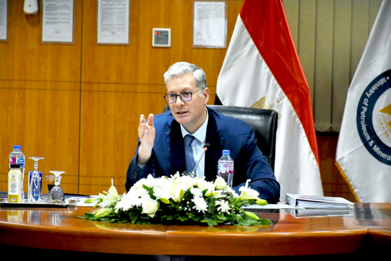 بالأسماء.. حركة تكليفات جديدة لرؤساء شركات البترول والتعدين