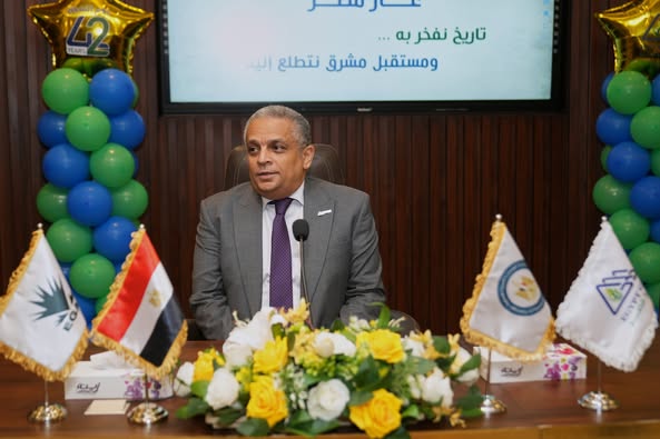 غاز مصر تكرم أبناءها المتفوقين بمناسبة مرور 42 عاماً علي تأسيسها