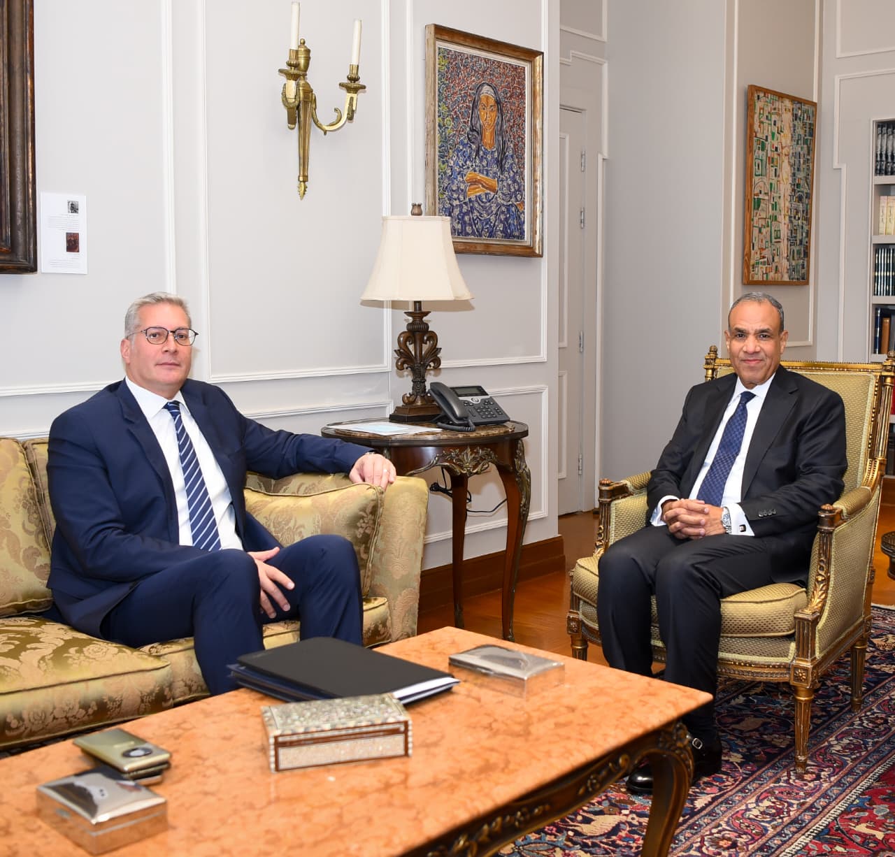 البترول والخارجية تبحثان أولويات الدولة المصرية في قطاع الطاقة