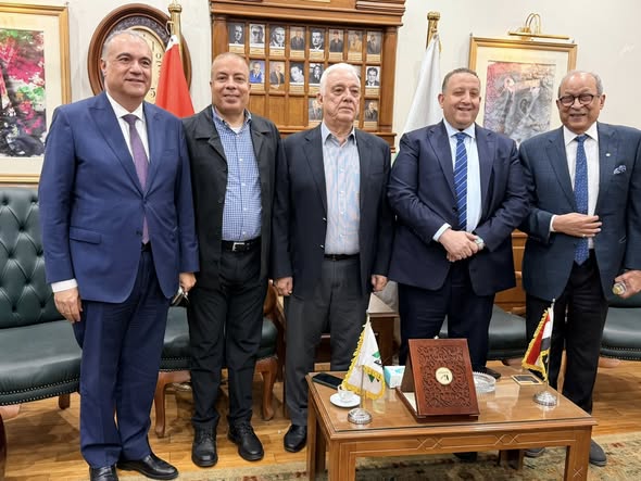 سامح فهمي :  خط سوميد ليس بديلاً لهرمز .. وعودة أسواق الطاقة لطبيعتها لن تكون فورية 