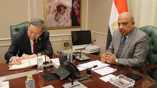 وزير الكهرباء: 45% مساهمة الطاقات المتجددة في مزيج الطاقة خلال العامين المقبلين