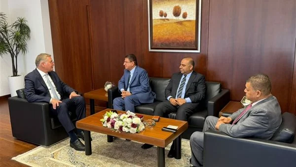 البترول تبحث مع الأردن التعاون في الصناعات التعدينية وتعظيم القيمة المضافة للفوسفات