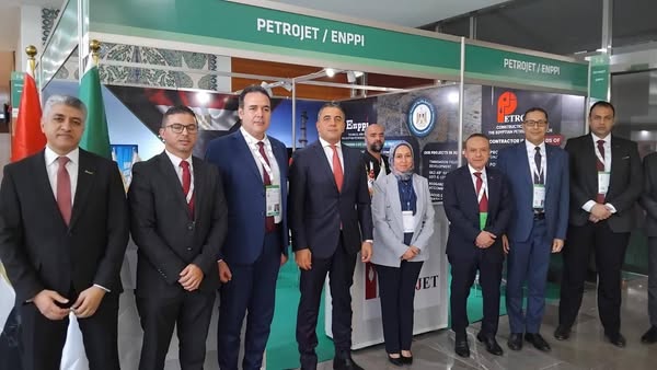  إنبى تشارك في مؤتمر إفريقيا والبحر المتوسط للطاقة والهيدروجين بالجزائر