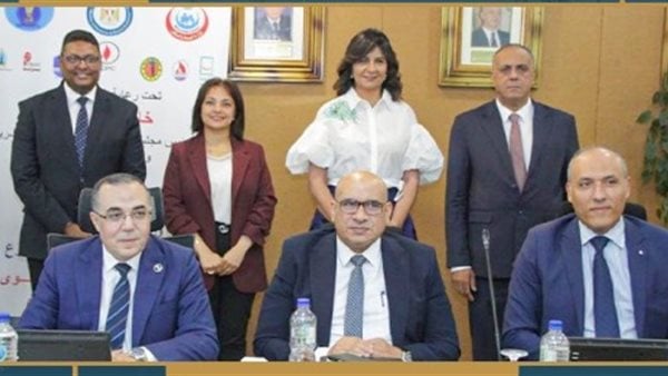 خمس شركات بترول تمول إنشاء وحدة للغسيل الكلوي بمستشفى الغردقة العام