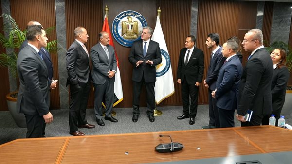 البترول : توقيع عقد حفر خمسة آبار جديدة للغاز بالبحر المتوسط 