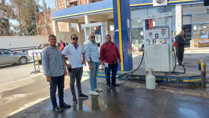 ضبط 27 ألف لتر بنزين و 16 ألف لتر سولار في أسيوط بدون تراخيص 