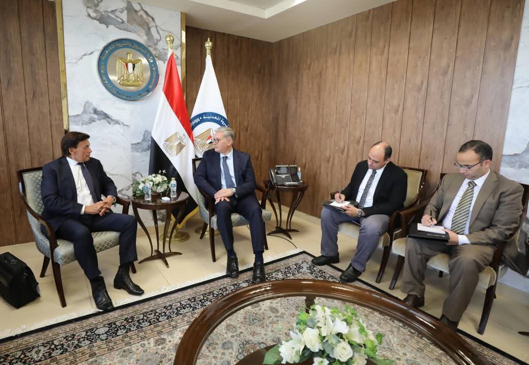  وزير البترول يؤكد دعم الدولة الكامل لخططها دانا غاز الاستكشافية في دلتا النيل