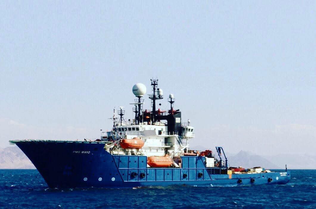  خدمات البترول البحرية تنفذ مشروع إنزال كابلات وخطوط بحرية بحقل بلاعيم بخليج السويس