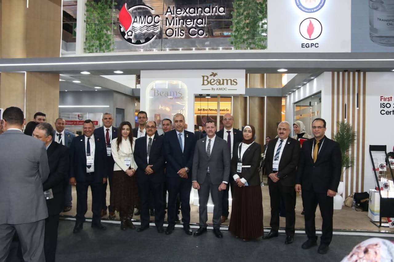 أموك وبترومنت يوقعات اتفاقية تعاون لتصنيع جهاز بورش