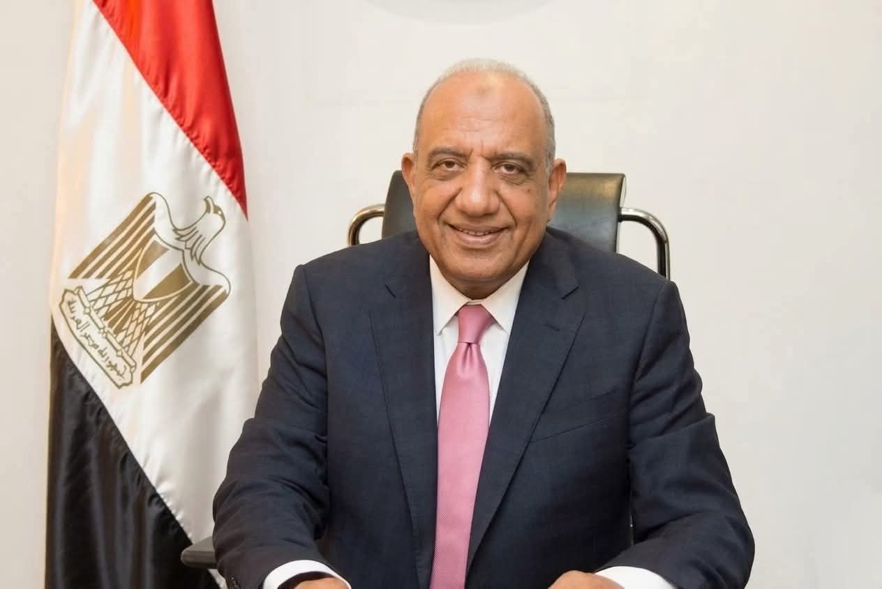وزير الكهرباء يُهنئ العاملين بعيد الأضحى المبارك