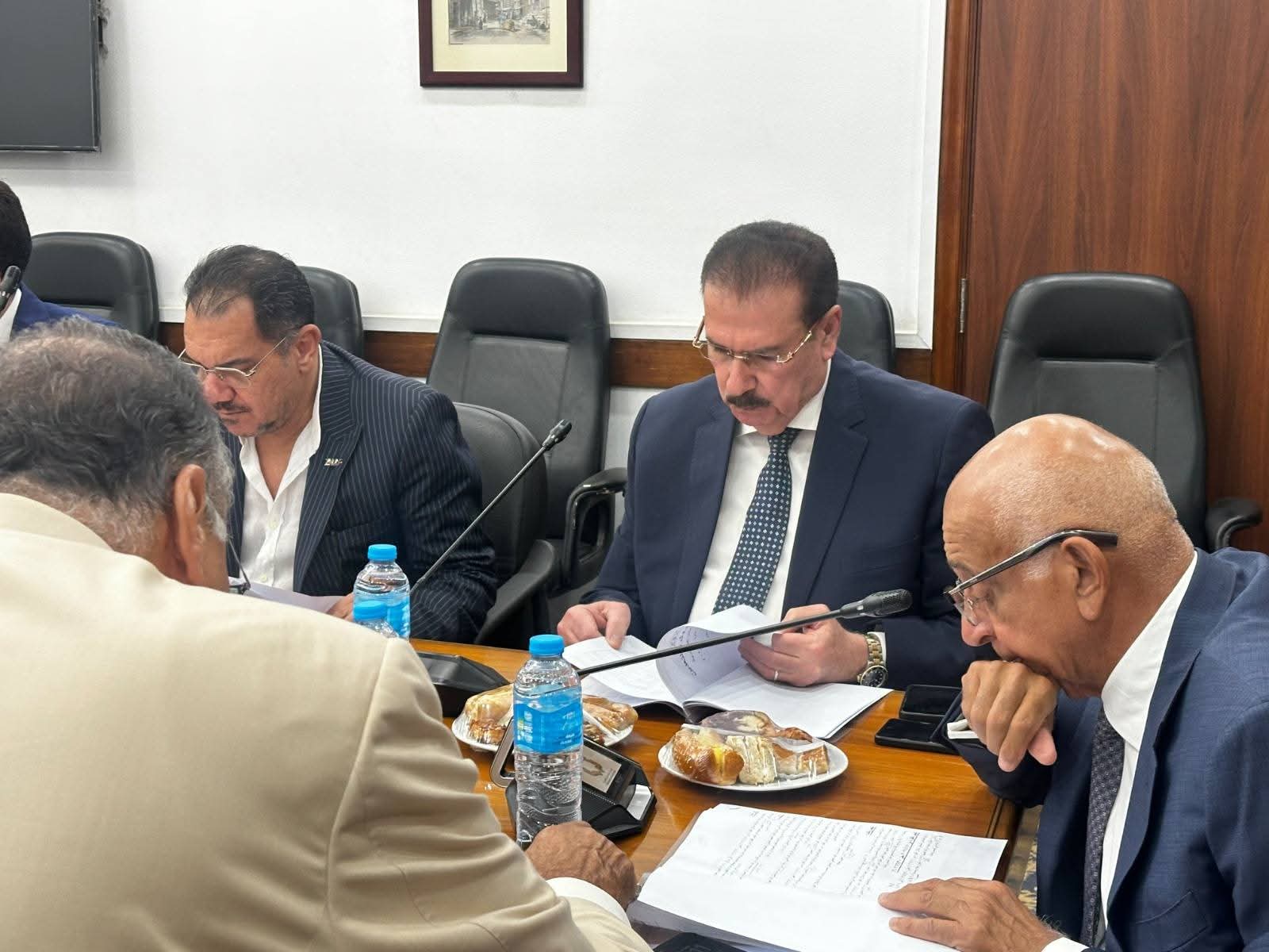 غرفة صناعة البترول تعتمد قوائمها المالية وتدعو للاستعداد لارتفاع الأسعار عالميأ
