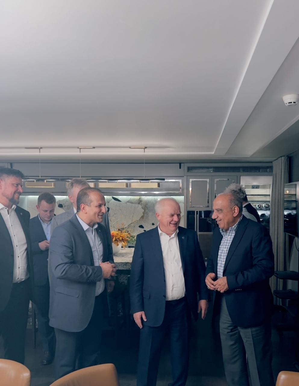 عصمت و مدير عام (روسآتوم) يبحثان جدول مشروع المحطة النووية بالضبعة 