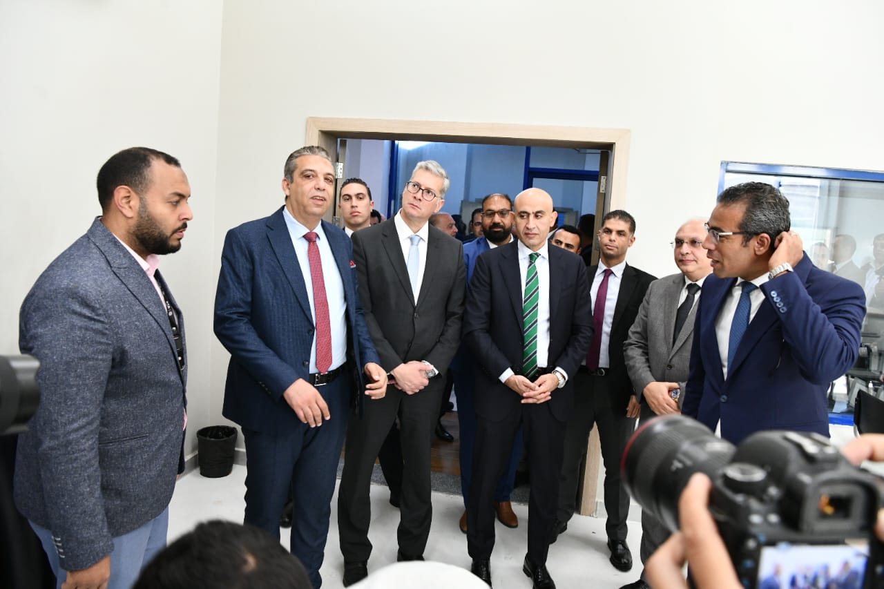 جولة لوزير البترول ولجنة الطاقة برئاسة السويدي لمشروعات البترول المجتمعية ببور سعيد 