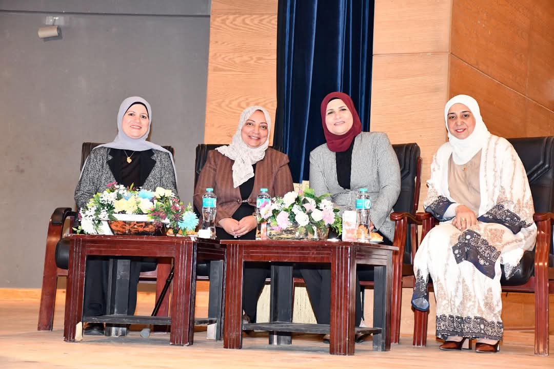  كلية بنات عين شمس تنظم مؤتمرا عن الهوية والتماسك المجتمعي لصنع المستقبل