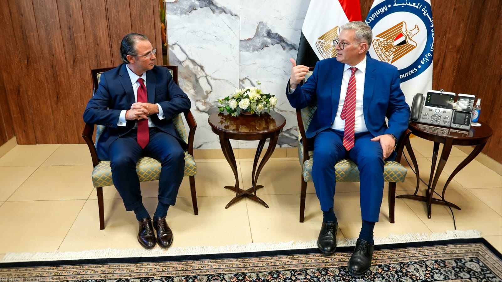 وزير البترول يبحث تعزيز التعاون الإقليمي مع شيفرون العالمية