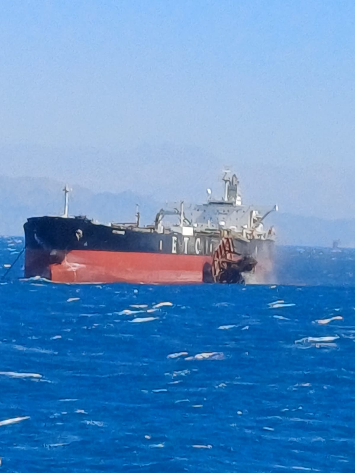 لا خسائر بشرية أو تلوث بحري في حادث اصطدام ناقلة بـمنصة جابكو