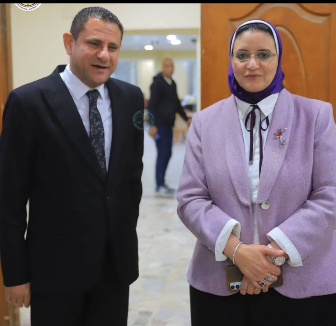 نائب رئيس اللجنة النقابية بالإسكندرية يدعم ويؤيد المهندسة منى رزق 