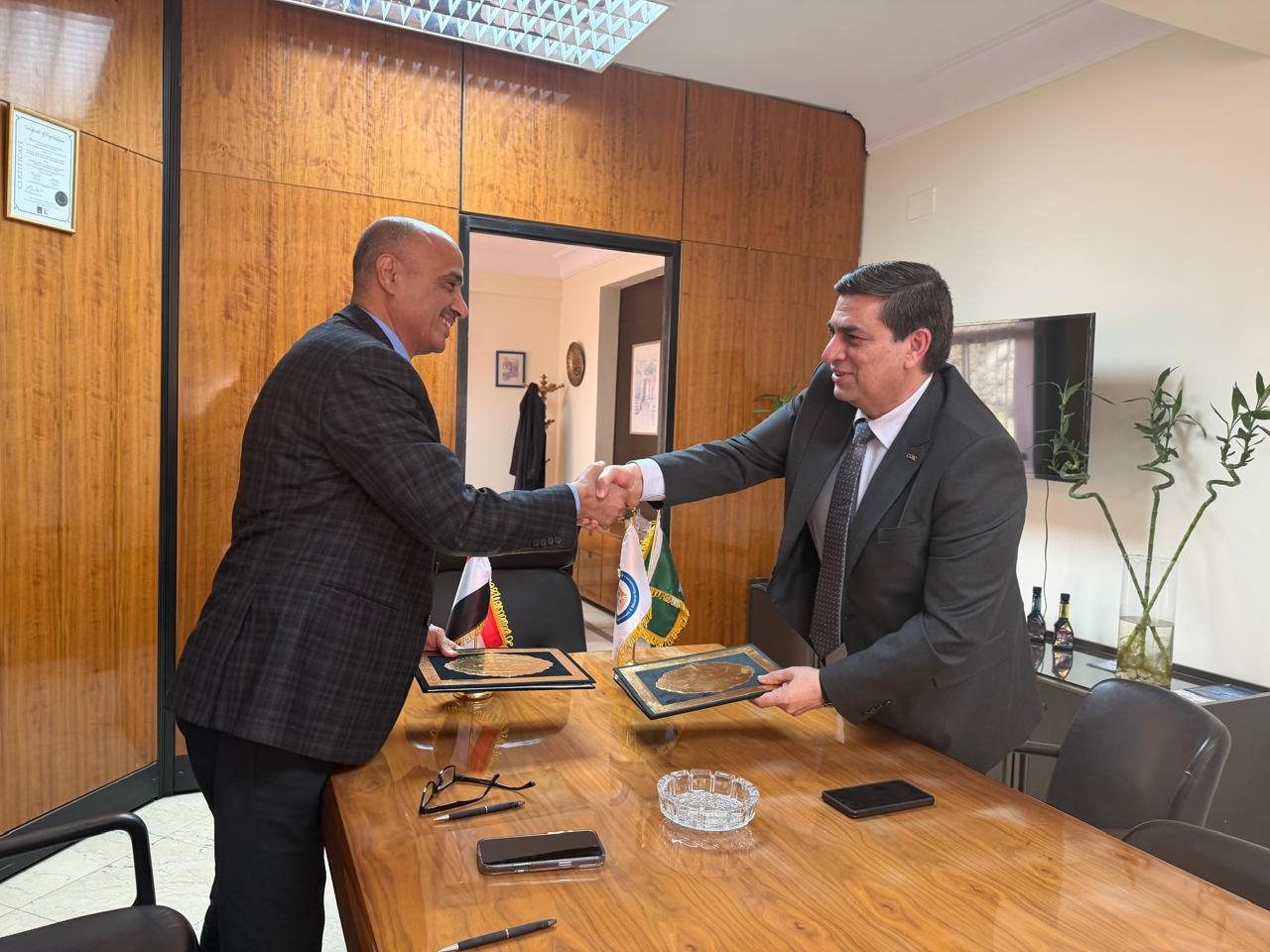 توقيع بروتوكول تعاون بين 