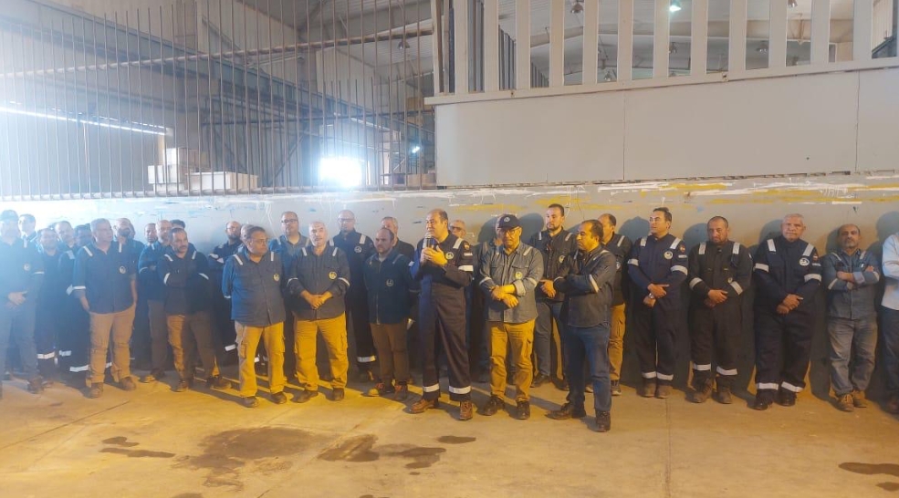 رئيس عجيبة للبترول يتابع تقدم المرحلة الثانية بمحطة معالجة غاز