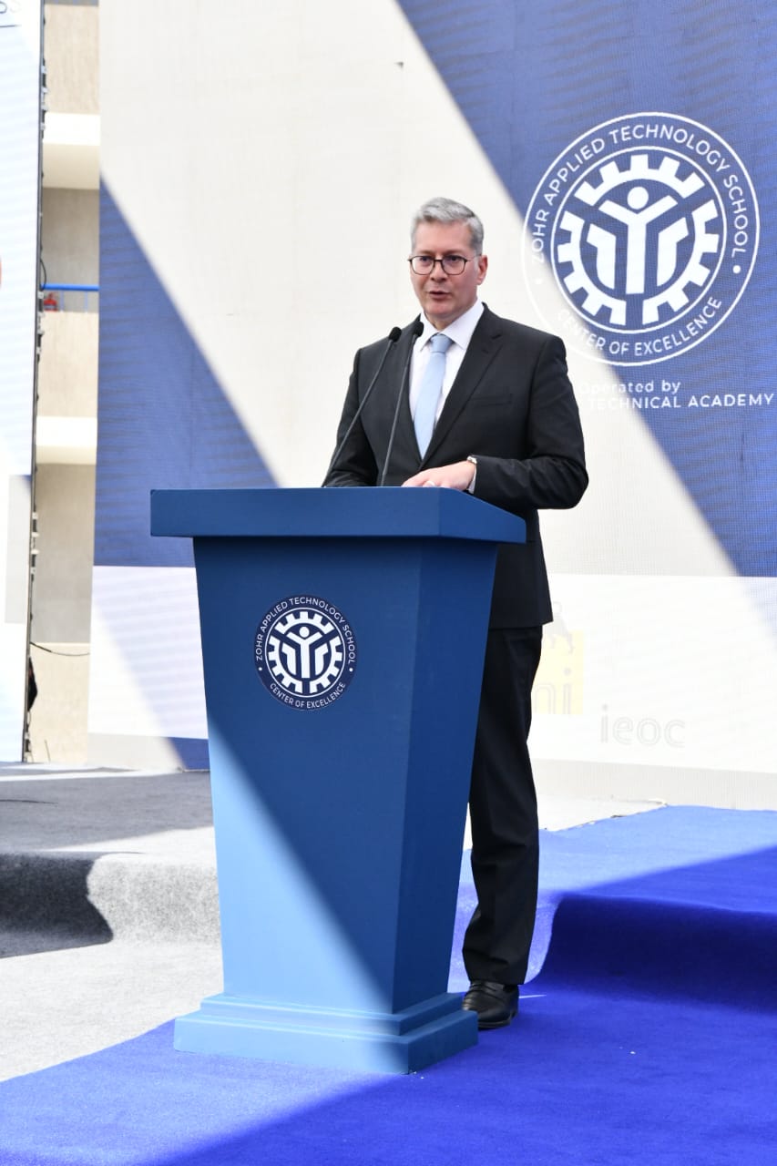 وزير البترول يشهد تخريج الدفعة الأولى لمدرسة ظٌهر للتكنولوجيا التطبيقية   