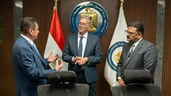تنفيذ مشروع تعديني لاستكشاف واستغلال خام فوسفات أبو طرطور